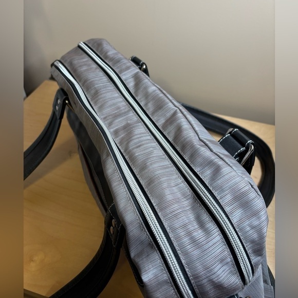 Eagle Creek Emerson Carryall Bag - Picture 6 of 10